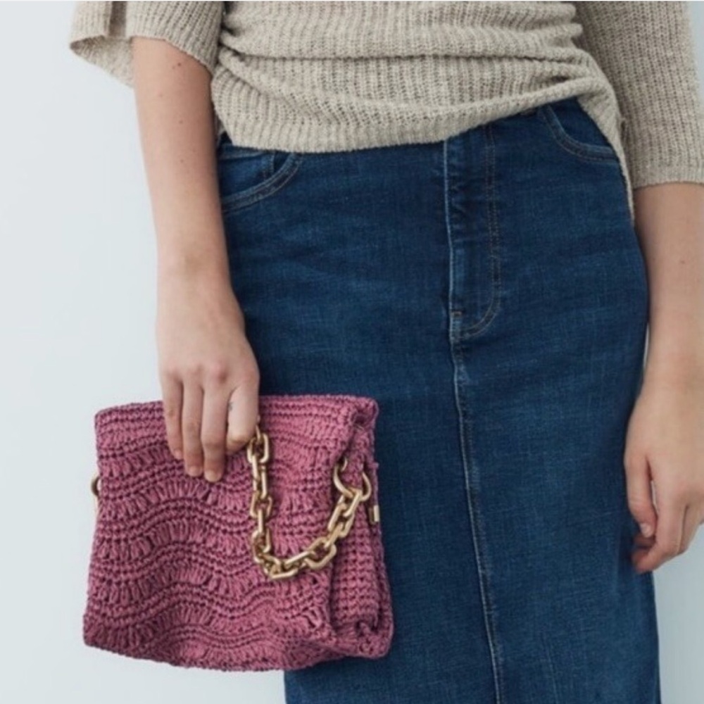 NWT ZARA Fuchsia Woven Clutch w/Chain Strap💕 - Picture 2 of 9